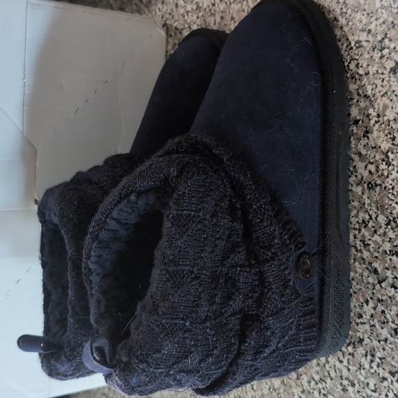Muk Luks Lauren-Cozy Navy Faux Suede Knit Cuff Boots - Picture 4 of 4